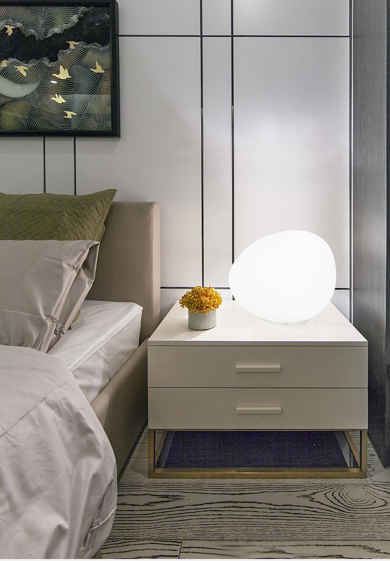 Cobblestone Table Lamp